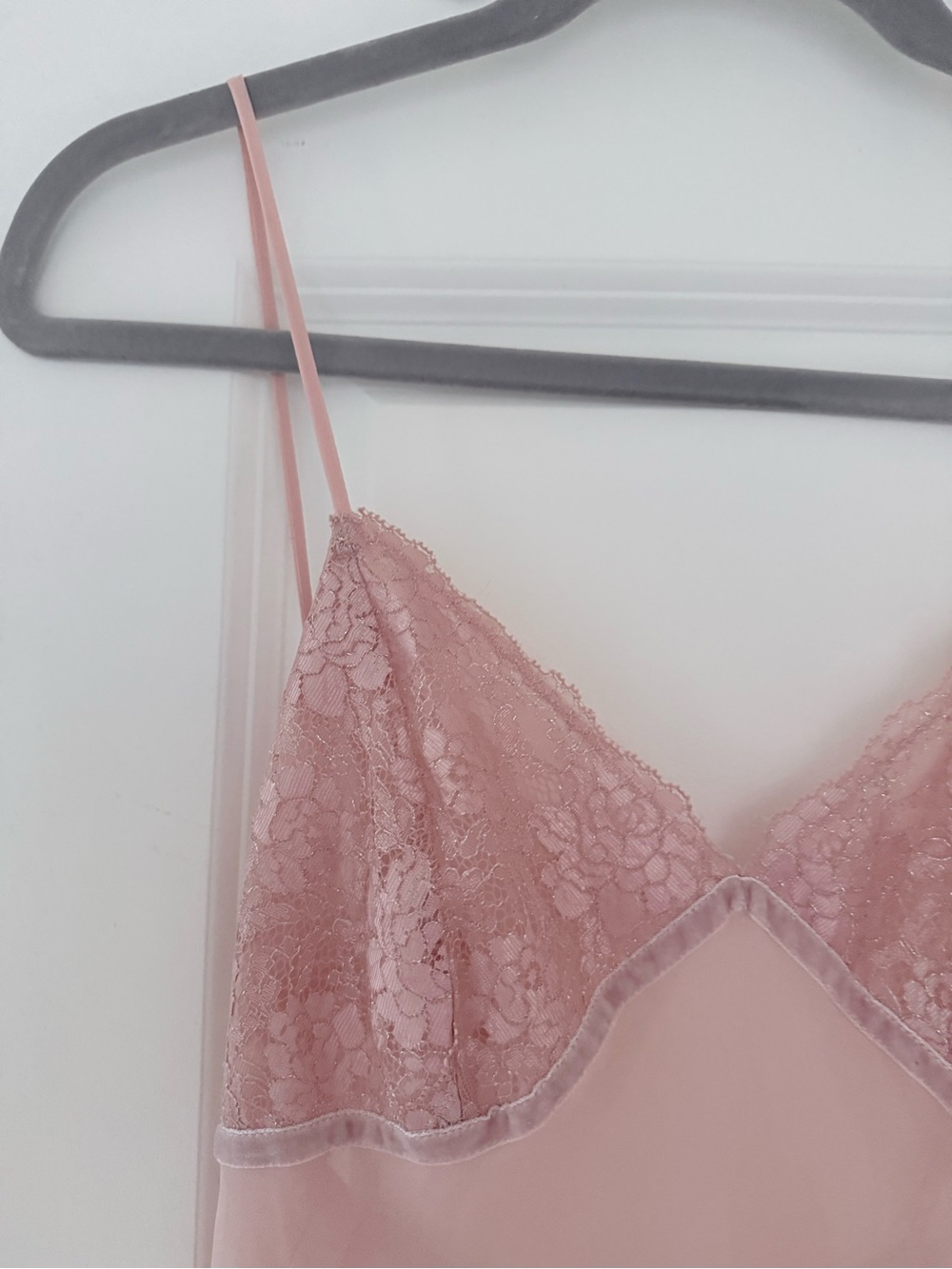 Vintage Victoria’s Secret Maxi Nightgown Small Pink Lace High Slit Low Back Y2K - Picture 3 of 6